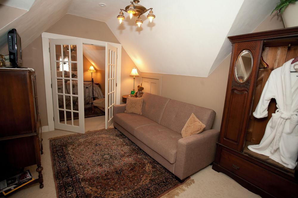הרטפורד Westphal Mansion Inn Bed & Breakfast מראה חיצוני תמונה