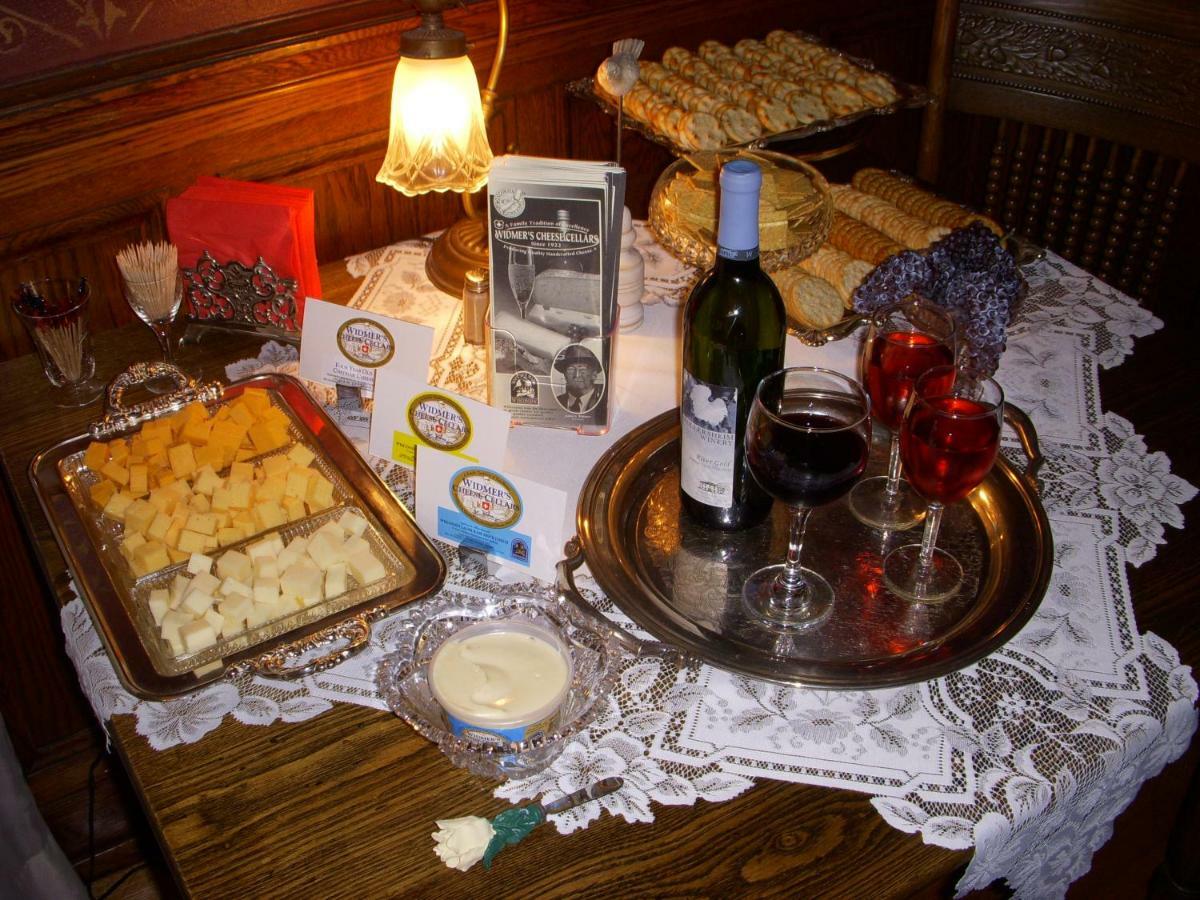 הרטפורד Westphal Mansion Inn Bed & Breakfast מראה חיצוני תמונה